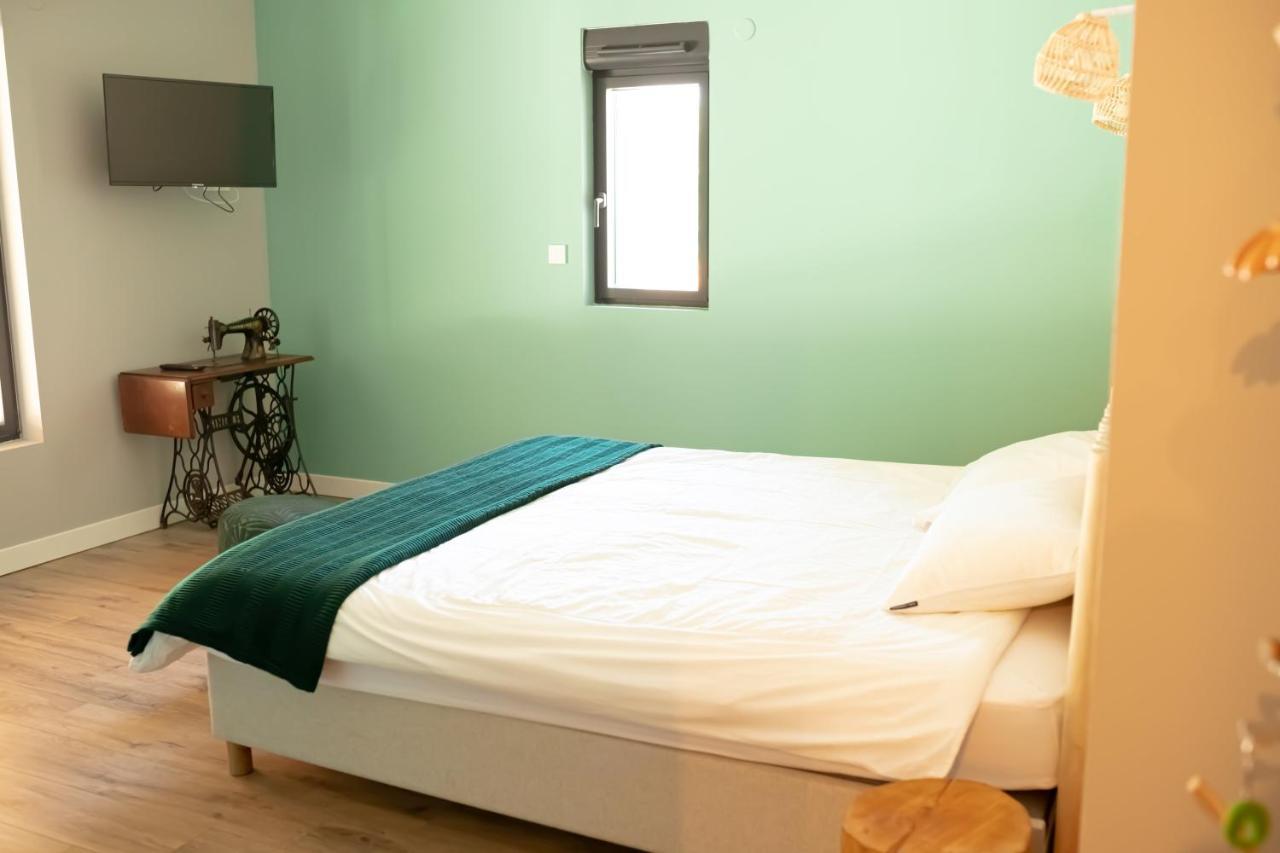 Domaine Des Jammetous - Hotel And Yoga Retreat Center La Magdelaine-Sur-Tarn 외부 사진